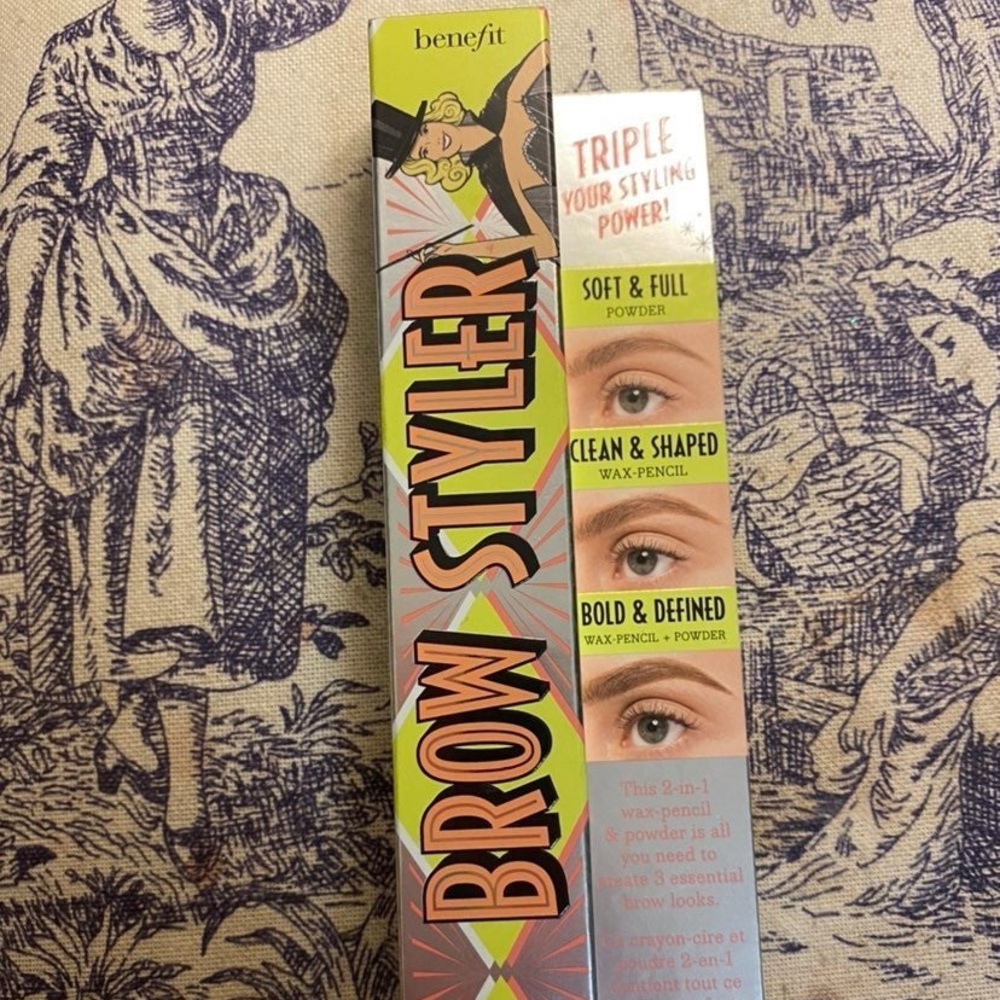 NIB Benefit Brow Styler - Shade 3 - Full Size